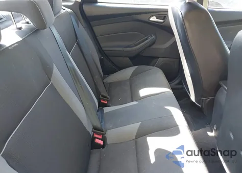 2014 Ford Focus Se z USA, uszkodzony, nr VIN 1FADP3F27EL344010